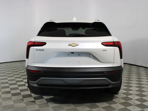 Used 2024 Chevrolet Blazer EV LT AWD/4WD image 34