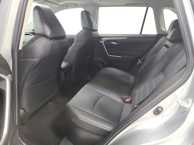 Certified 2022 Toyota RAV4 XLE Premium AWD/4WD image 17