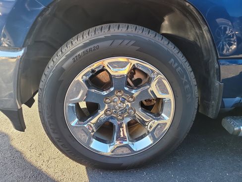 Used 2023 RAM 1500 Big Horn AWD/4WD image 8