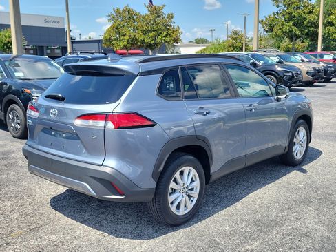 Used 2023 Toyota Corolla Cross LE FWD image 4