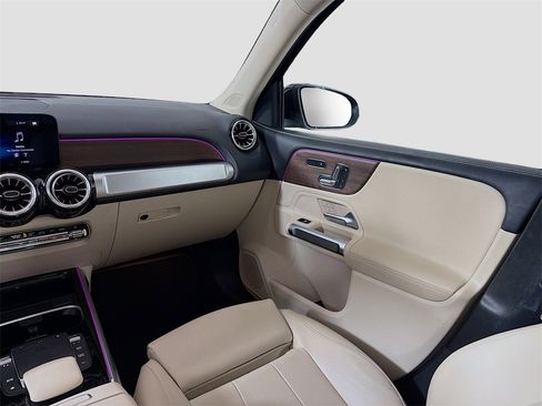 Certified 2023 Mercedes-Benz GLB 250 4MATIC image 25