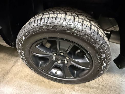 Used 2023 RAM 1500 Big Horn image 30