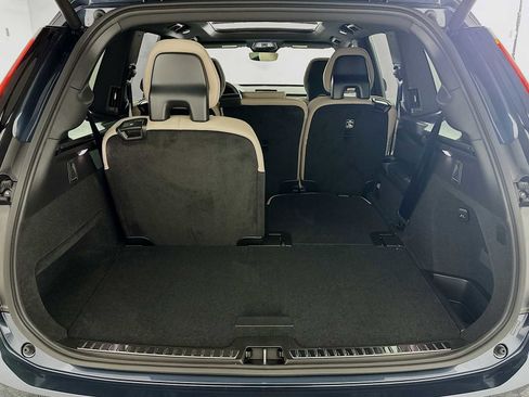 New 2026 Volvo XC90 B5 Core image 25