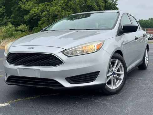 Used 2016 Ford Focus S FWD image 1