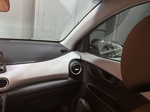 Used 2019 Hyundai Kona SE FWD image 22