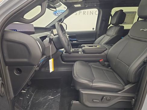 New 2026 Ford Expedition Platinum w/ Stealth Appearance Package AWD/4WD image 28