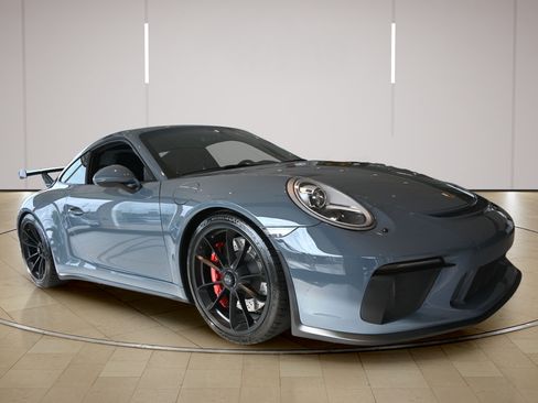 Used 2018 Porsche 911 GT3 w/ Sport Chrono Package RWD image 11