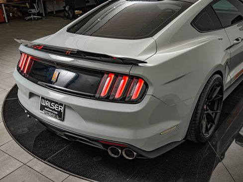 Used 2017 Ford Mustang Shelby GT350 w/ Electronics Package RWD image 20
