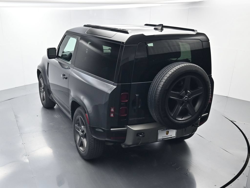 Used 2024 Land Rover Defender 90 X-Dynamic SE AWD/4WD image 32