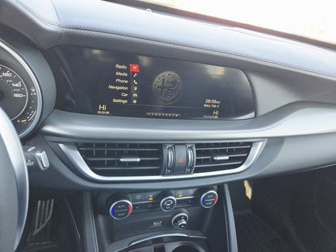 Used 2019 Alfa Romeo Stelvio Ti Sport w/ Quick Order Package 22S Sport image 27