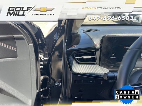 Used 2025 Nissan Kicks SR AWD/4WD image 17