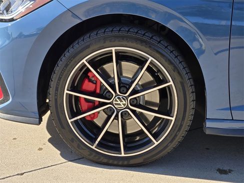 Used 2025 Volkswagen Jetta GLI Autobahn image 17