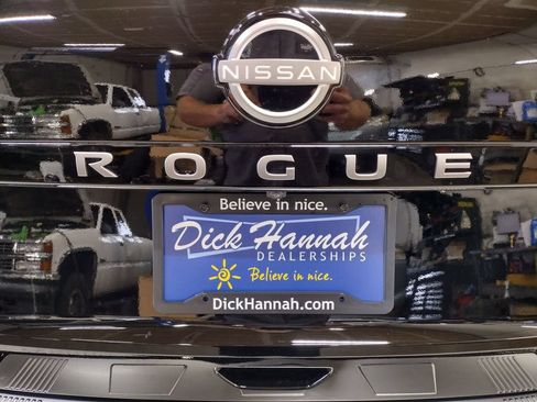Used 2026 Nissan Rogue SV w/ Cold Weather Package AWD/4WD image 16