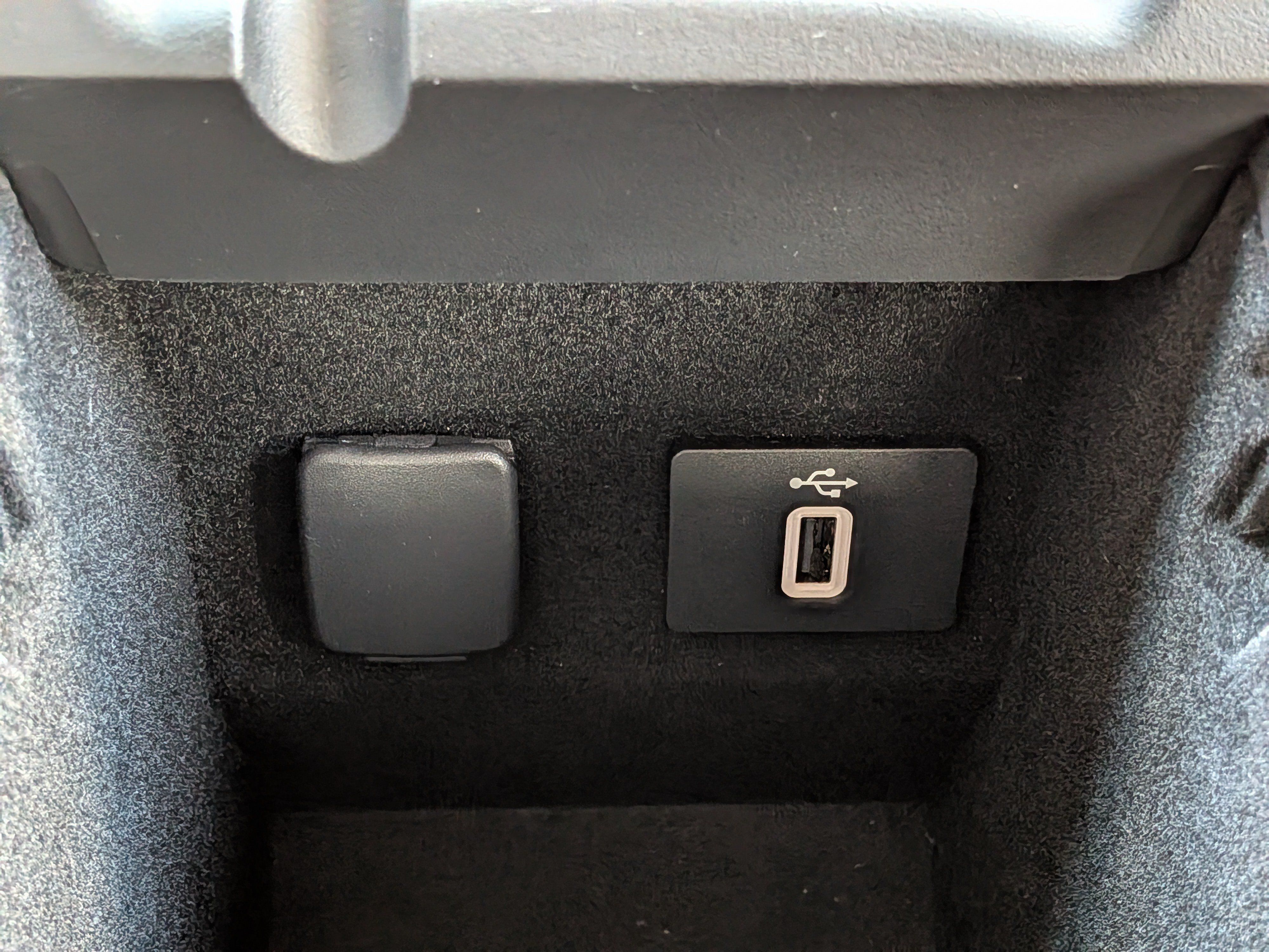 Used 2020 Lincoln MKZ Reserve w/ Elements Package FWD image 31