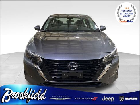 Used 2025 Nissan Sentra SV FWD image 2