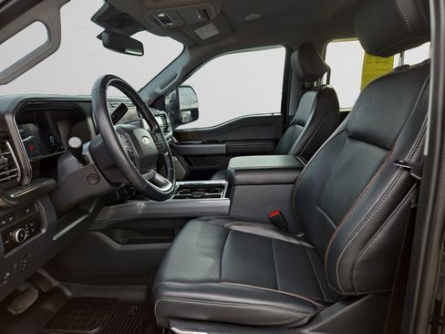 Used 2023 Ford F350 Lariat w/ Lariat Ultimate Package image 11