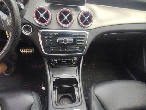 Used 2014 Mercedes-Benz CLA 250 4MATIC image 10