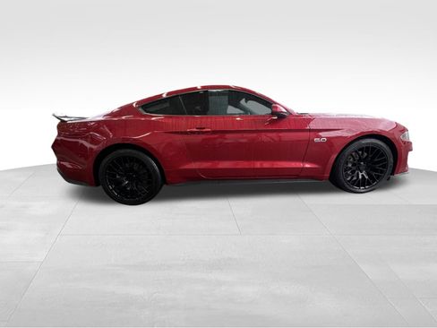 Used 2021 Ford Mustang GT Premium RWD image 4