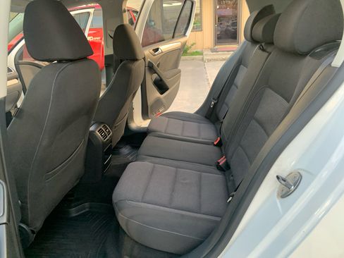 Used 2012 Volkswagen Golf TDI image 20