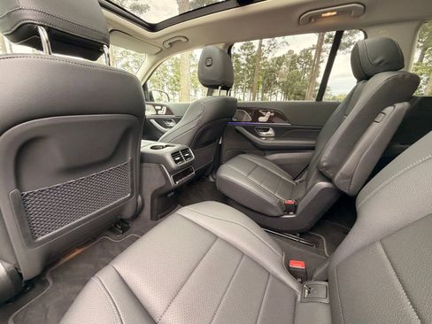 Certified 2024 Mercedes-Benz GLS 450 4MATIC image 15