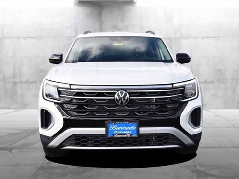 New 2026 Volkswagen Atlas Peak Edition image 4