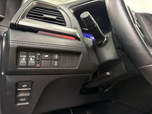 Used 2023 Honda Odyssey Sport image 31