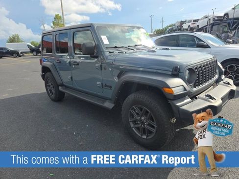 Used 2024 Jeep Wrangler Unlimited Sport AWD/4WD image 3