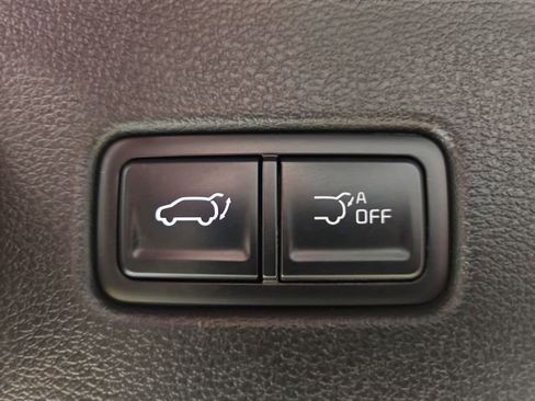 Used 2025 Kia Telluride AWD image 32