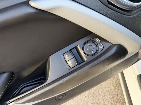 Used 2019 Chevrolet Camaro SS image 17