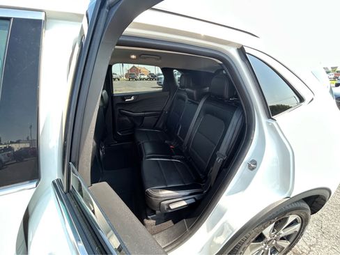 Used 2024 Ford Escape Platinum AWD/4WD image 12