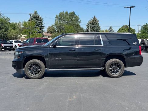 Used 2019 Chevrolet Suburban LT AWD/4WD image 4