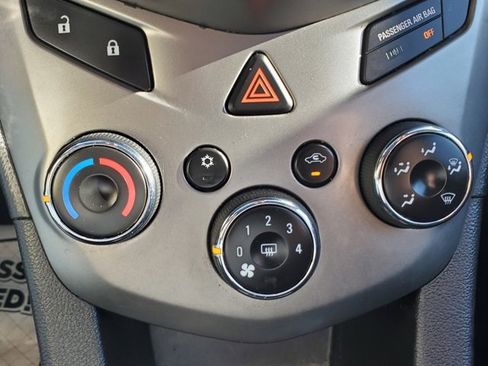 Used 2013 Chevrolet Sonic LT image 30