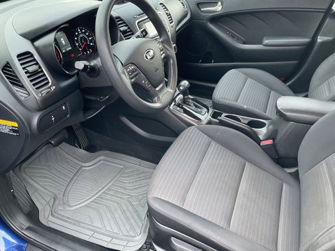 Used 2017 Kia Forte LX w/ LX Popular Package image 19