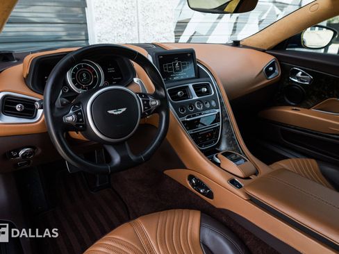 Used 2017 Aston Martin DB11 V12 image 23