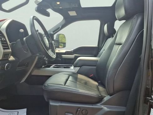 Used 2022 Ford F350 Lariat w/ Black Appearance Package AWD/4WD image 12