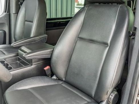 Used 2019 Mercedes-Benz Sprinter 2500 image 19