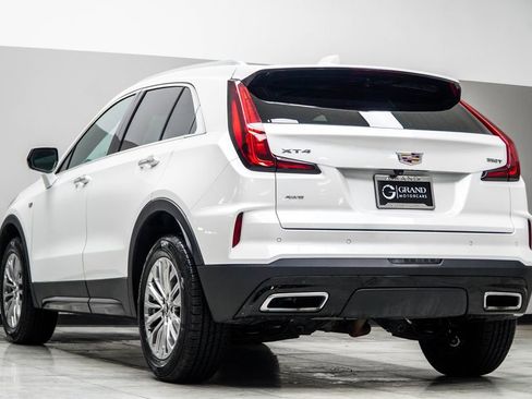 Used 2024 Cadillac XT4 Premium Luxury AWD/4WD image 10