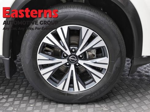 Used 2023 Nissan Rogue SV AWD/4WD image 31