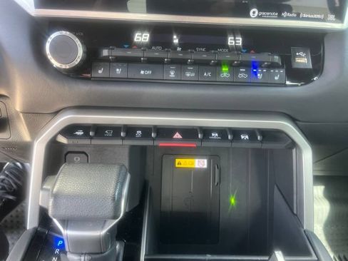 Used 2022 Toyota Tundra Platinum w/ Advanced Package AWD/4WD image 21
