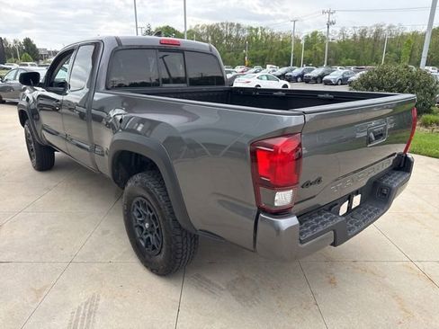 Used 2019 Toyota Tacoma SR w/ SX Package AWD/4WD image 5