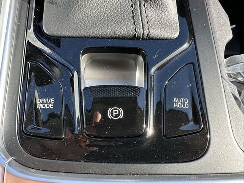 New 2026 Kia Carnival SX Prestige FWD image 33