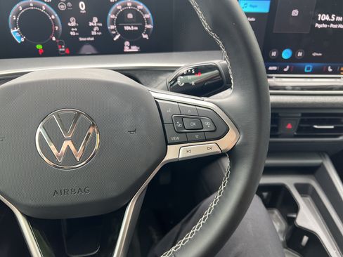 Certified 2026 Volkswagen Tiguan S FWD image 17