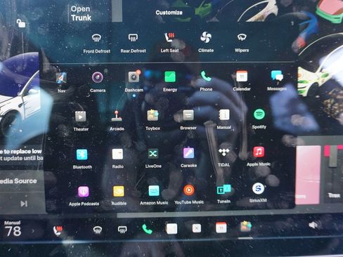 Used 2019 Tesla Model 3 image 8