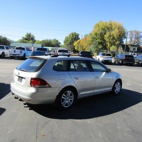 Used 2011 Volkswagen Jetta TDI FWD image 4