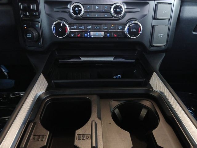 Certified 2024 Ford F450 Platinum w/ FX4 Off-Road Package AWD/4WD image 4