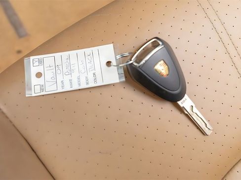 Used 2009 Porsche 911 Carrera S image 33