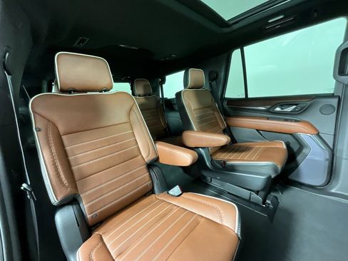 Used 2023 GMC Yukon Denali Ultimate image 22