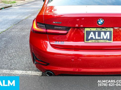 Used 2022 BMW 330i xDrive Sedan AWD/4WD image 11
