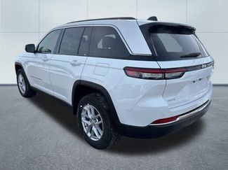 Used 2025 Jeep Grand Cherokee Laredo X w/ Luxury Tech Group I video 2