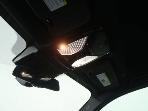 New 2026 BMW X5 xDrive50e image 19